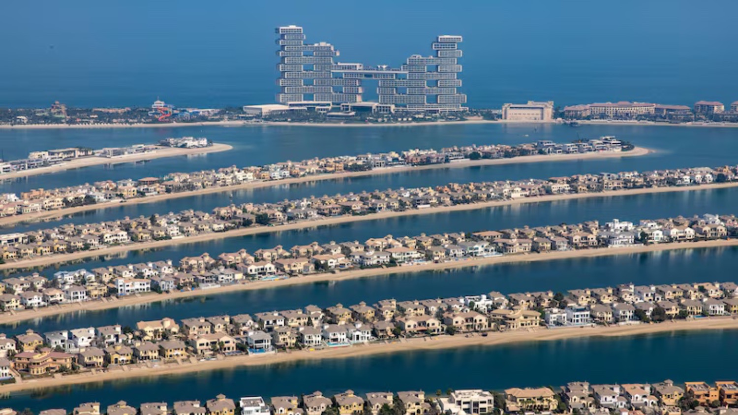 Dubai Property Boom 2024: Villas & Apartments at Record Highs | Die Geissens Real Estate | Luxus Immobilien mit Carmen und Robert Geiss – Die Geissens in Dubai
