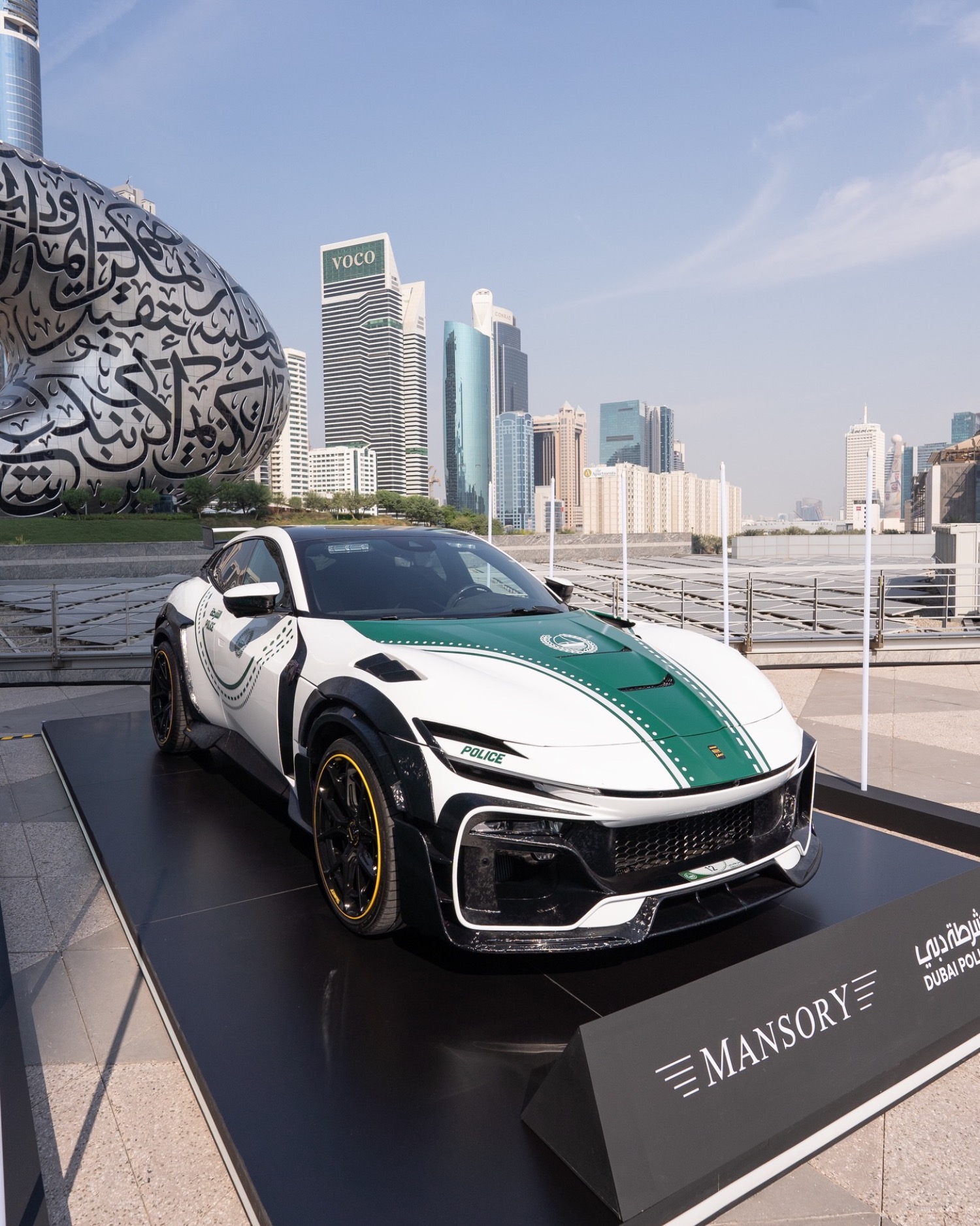 Dubai Police: 12 Jahre Luxuspatrouillen – seltener Ferrari enthüllt | Die Geissens Real Estate | Luxus Immobilien mit Carmen und Robert Geiss – Die Geissens in Dubai