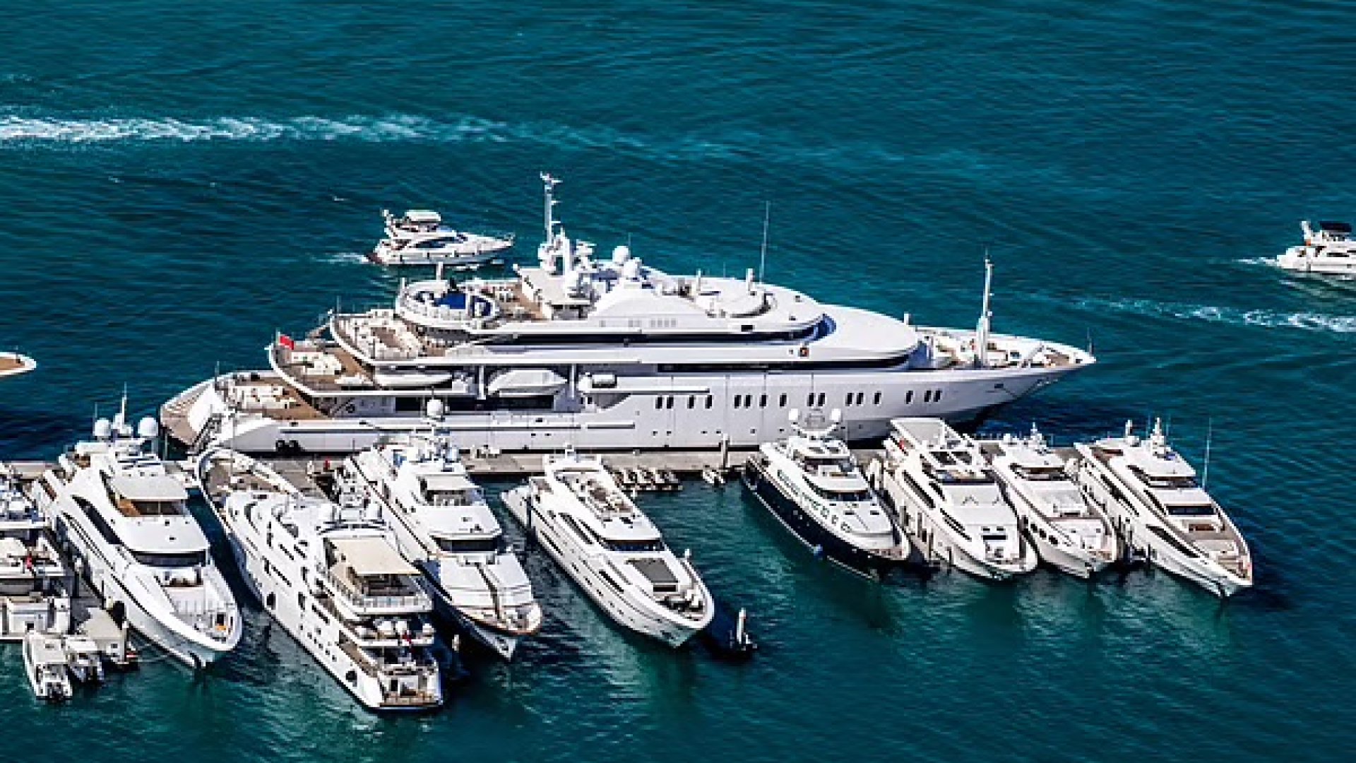 Meer-Express: Yachtkorridor Abu Dhabi–Dubai 2026 | Die Geissens Real Estate | Luxus Immobilien mit Carmen und Robert Geiss – Die Geissens in Dubai